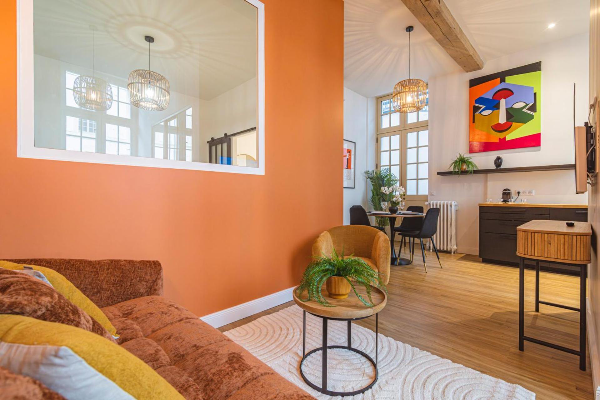 Mm Suites Loft Cathedrale Реймс Екстериор снимка