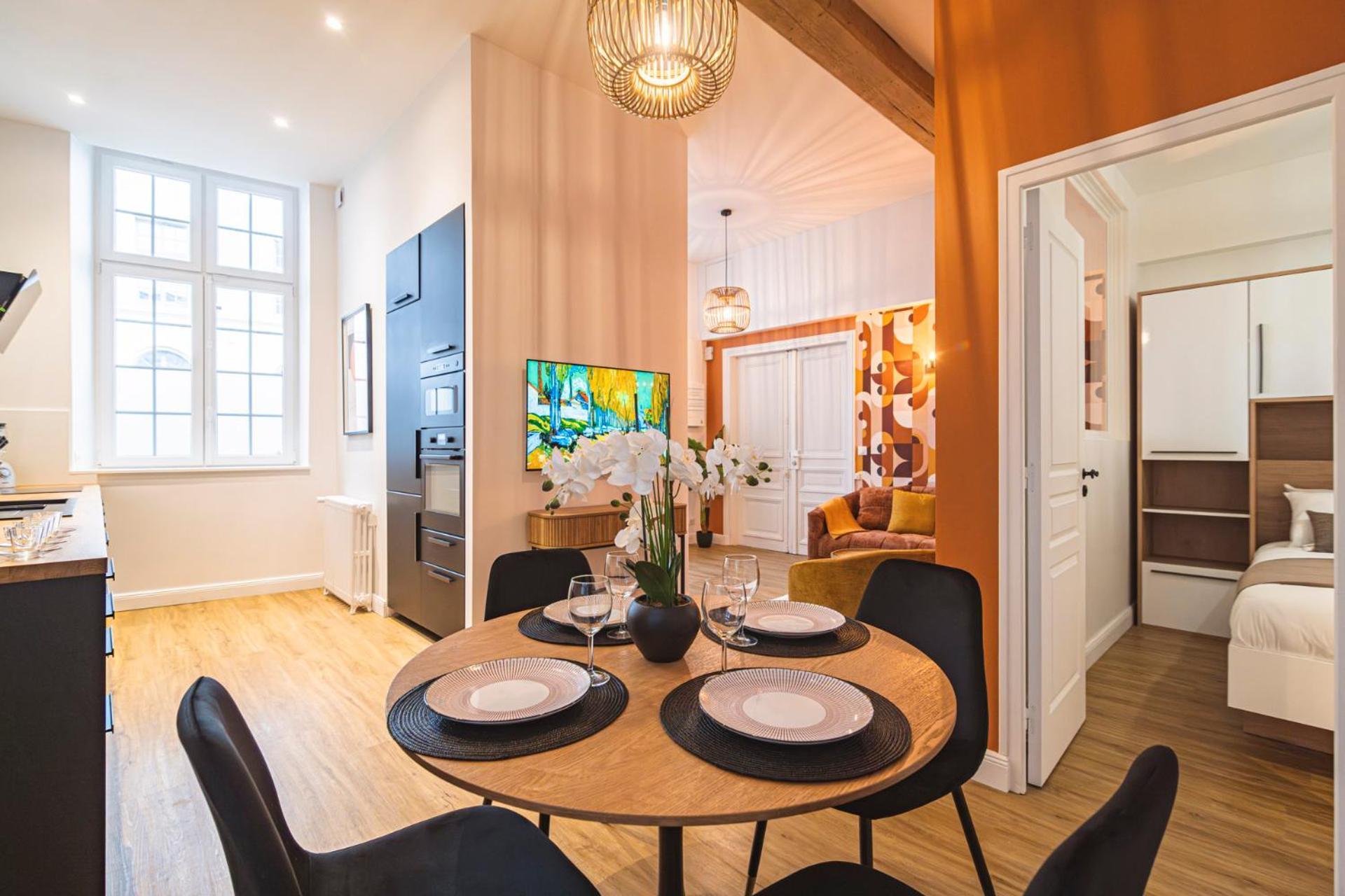 Mm Suites Loft Cathedrale Реймс Екстериор снимка