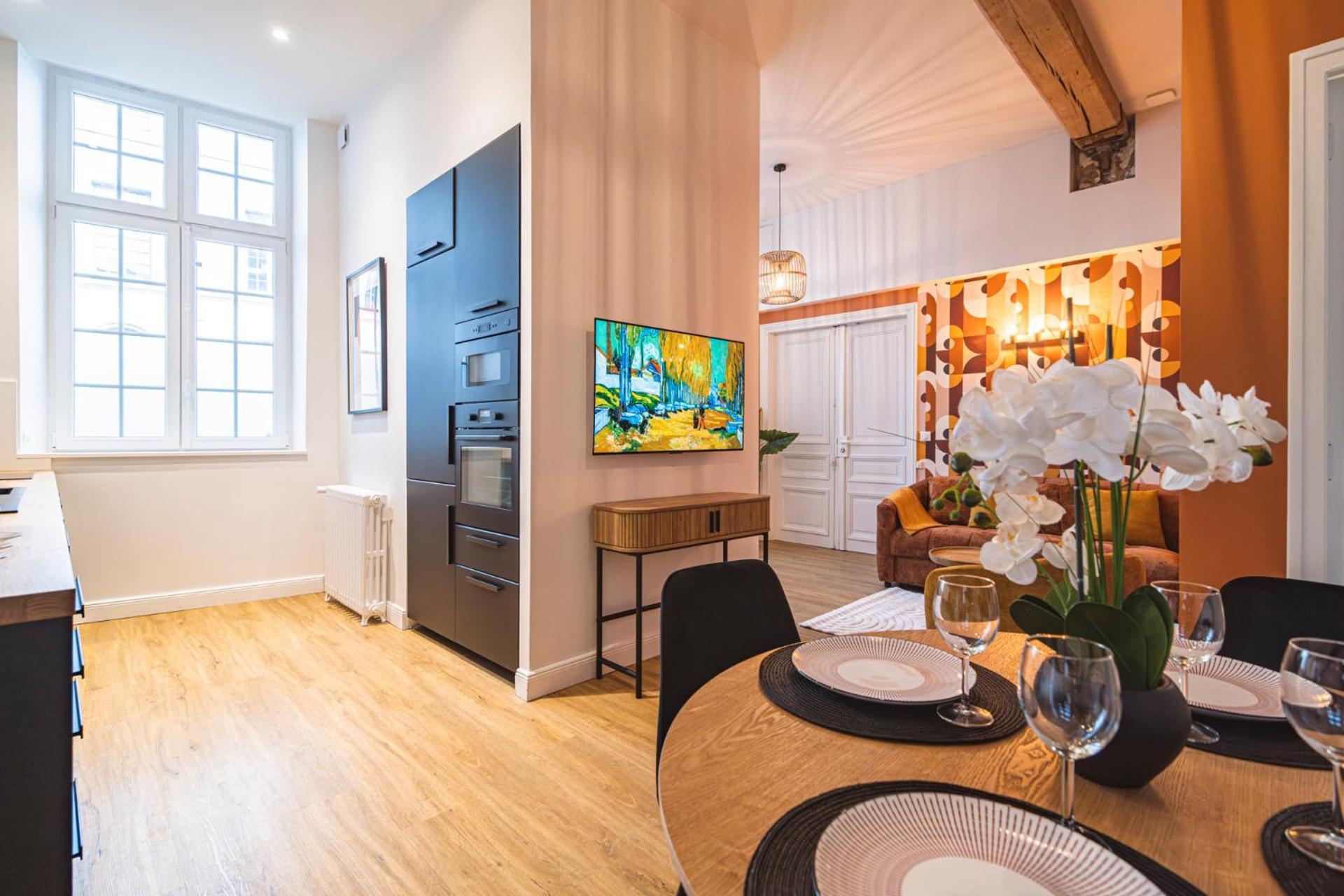 Mm Suites Loft Cathedrale Реймс Екстериор снимка