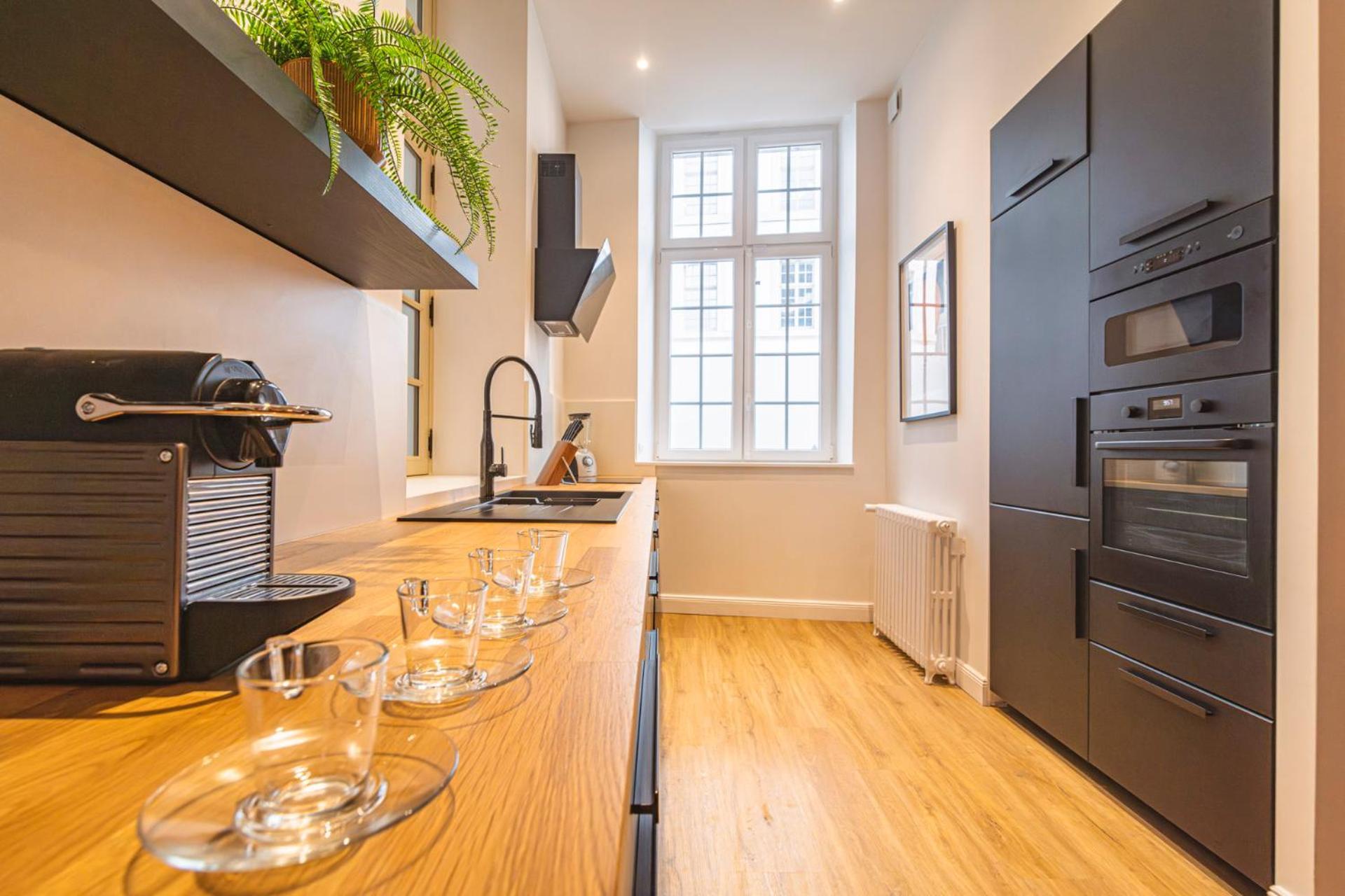Mm Suites Loft Cathedrale Реймс Екстериор снимка